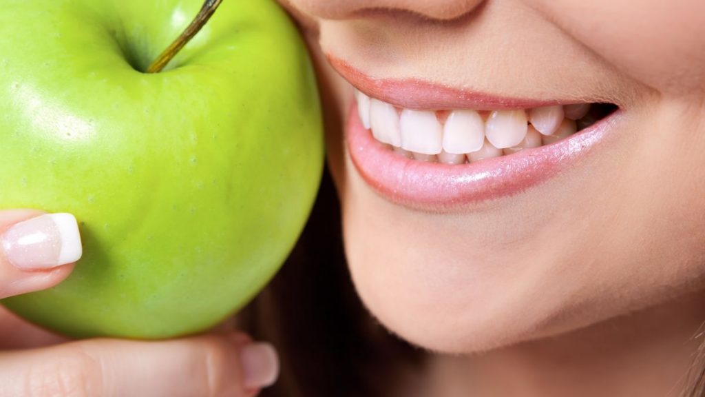 Amazing Benefits of Organic Apple